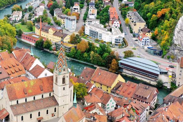 Vue aérienne de la région de Baden et Ennetbaden – zone du réseau FTTH en fibre optique de Baden4net