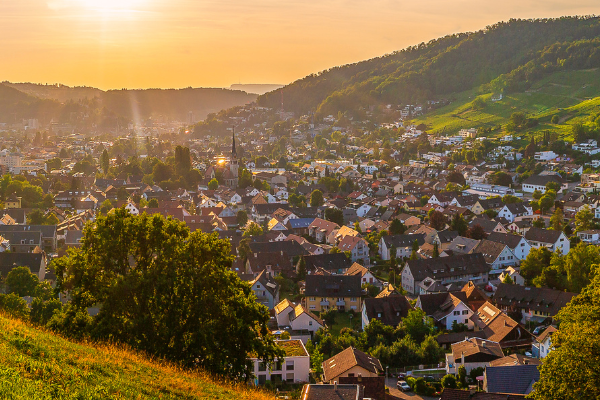Vue aérienne de la région de Wettingen – zone du réseau FTTH en fibre optique de Wettingen4net